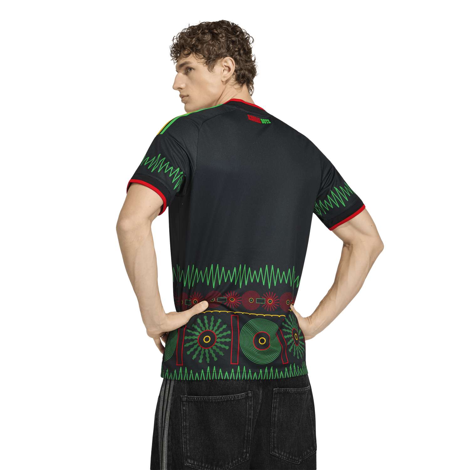 Jamaica 26 Away Replica Jersey - Men's - Image 7